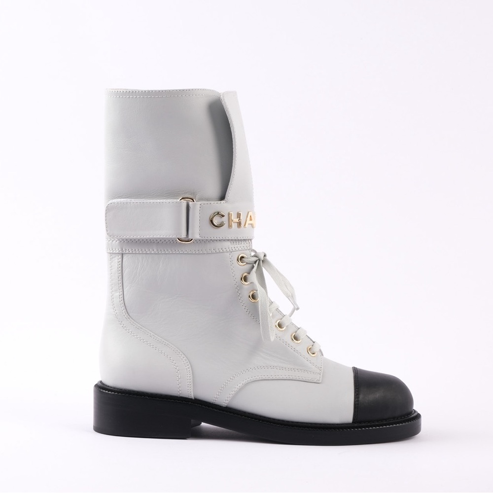 Chanel 218 Lace Up Combat Boots Size 40 - Picture 2 of 9
